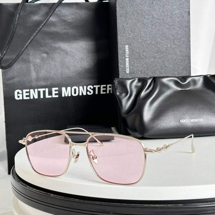 Picture of Gentle Monster Sunglasses _SKUfw60674203fw